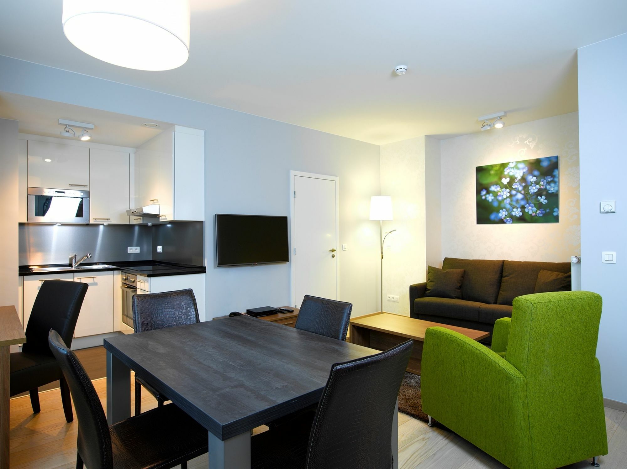 בריסל Thon Residence Florence Aparthotel מראה חיצוני תמונה