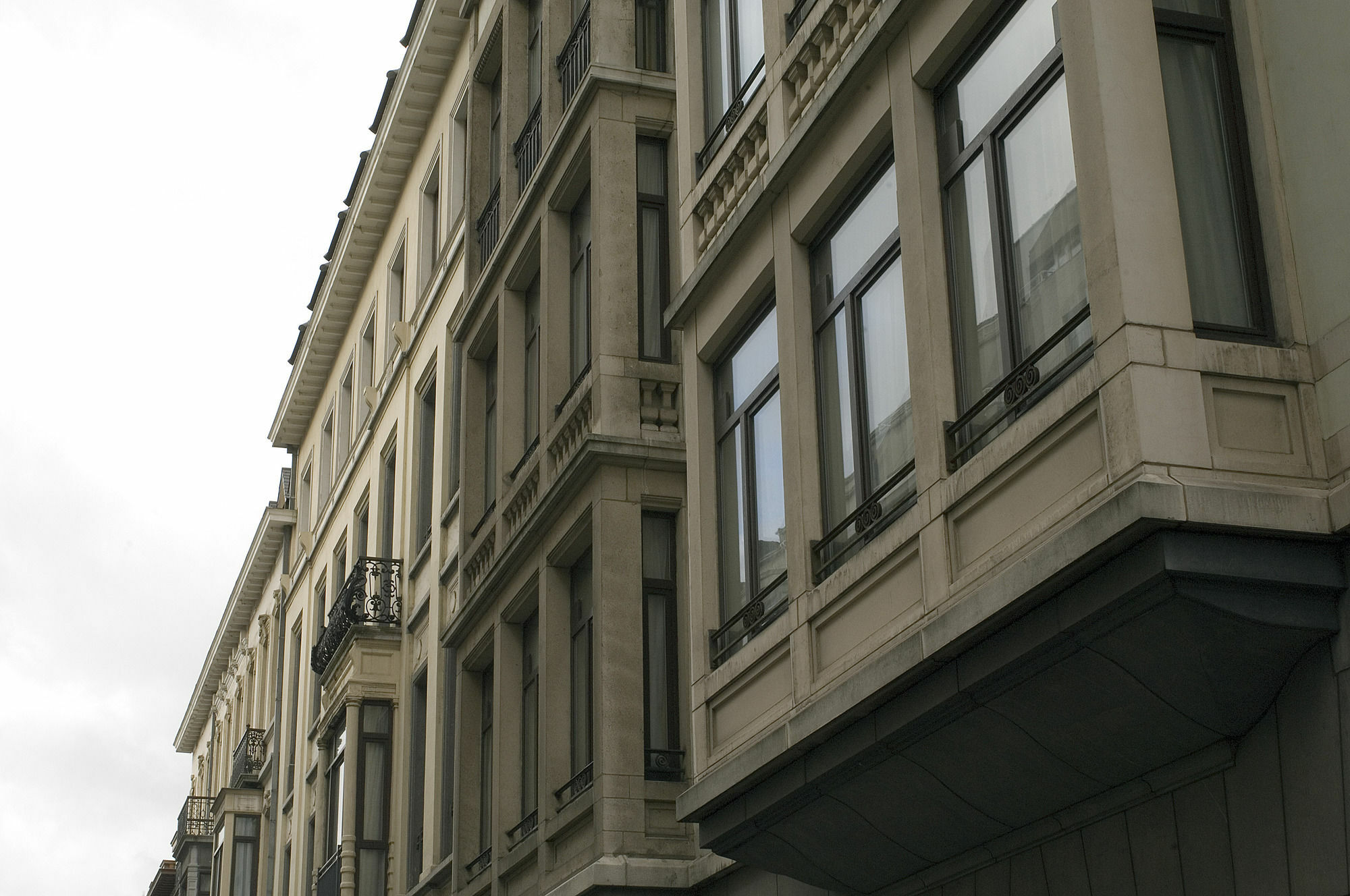 בריסל Thon Residence Florence Aparthotel מראה חיצוני תמונה